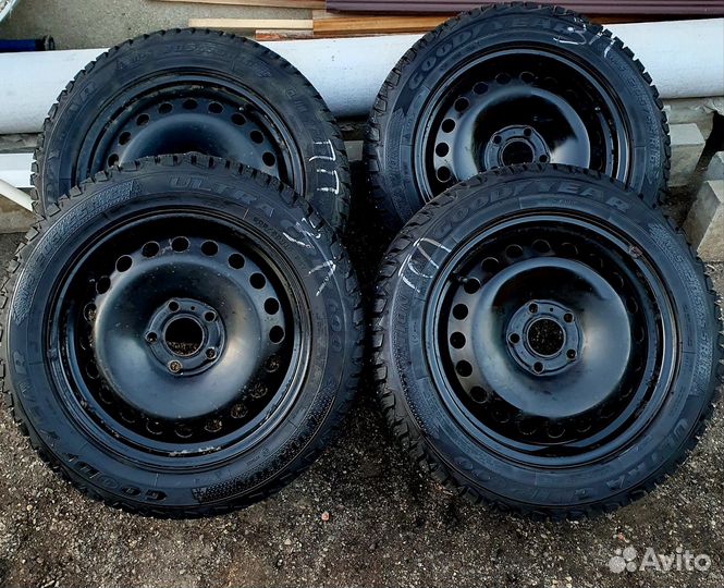 Зимние шины на дисках 205 55 r16 шипы Goodyear