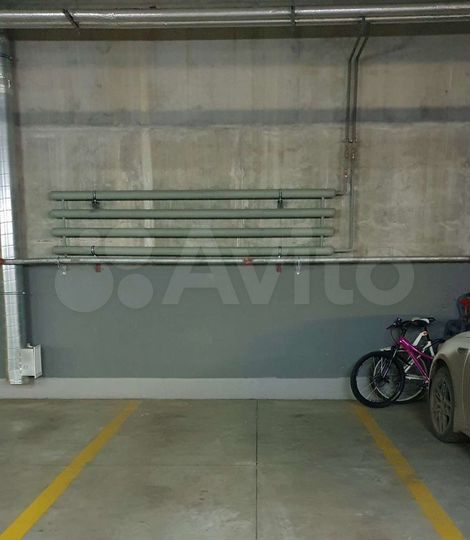 Машиноместо, 10 м²