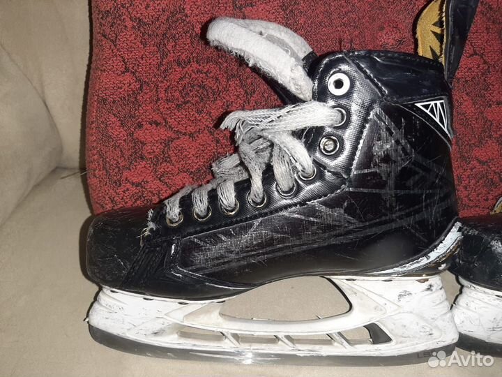 Хоккейные коньки bauer