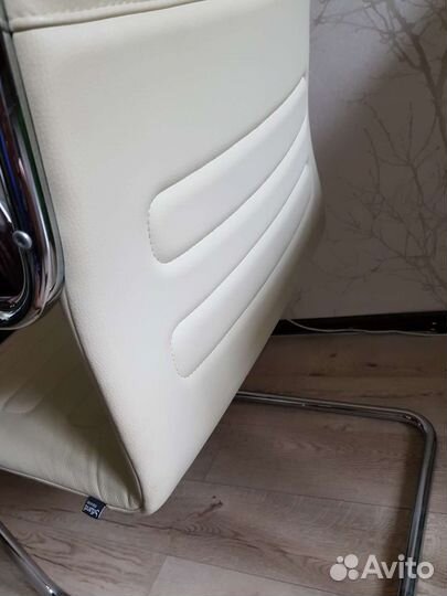 Офисное кресло Sitland