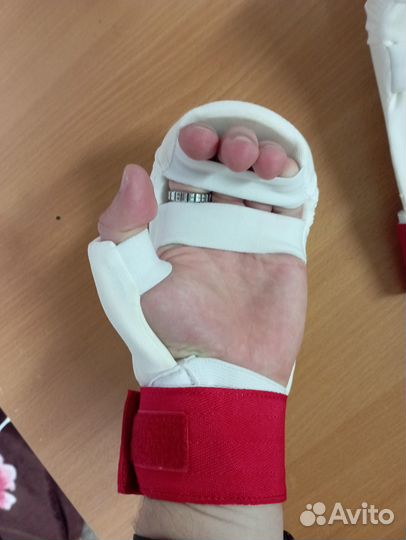 Перчатки для каратэ