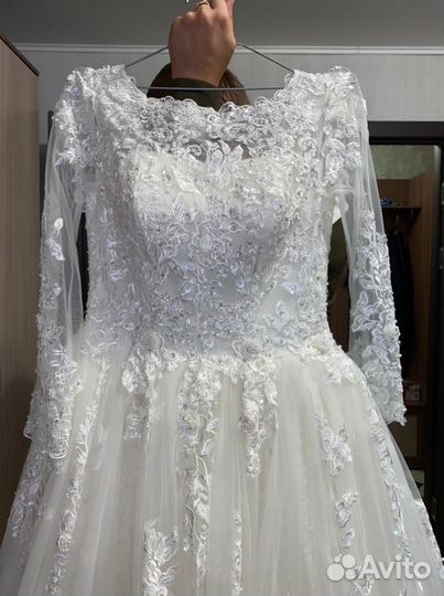 Свадебное платье