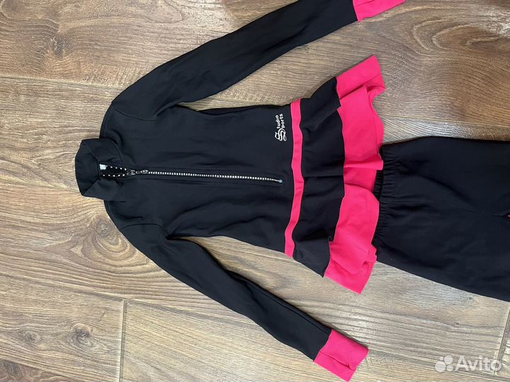 Тренировочный костюм для фигурного катания