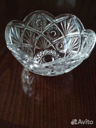 Хрустальная ваза