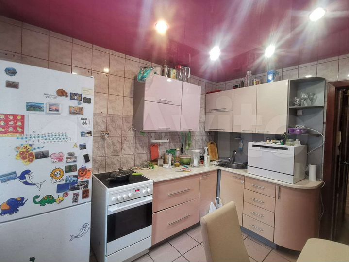 4-к. квартира, 84 м², 3/10 эт.