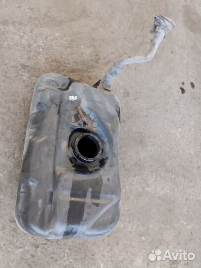 Бак топливный Volkswagen Passat B2