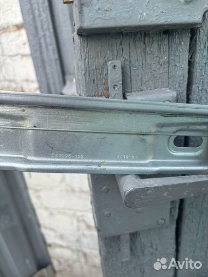 Стеклоподъемник передний гранта