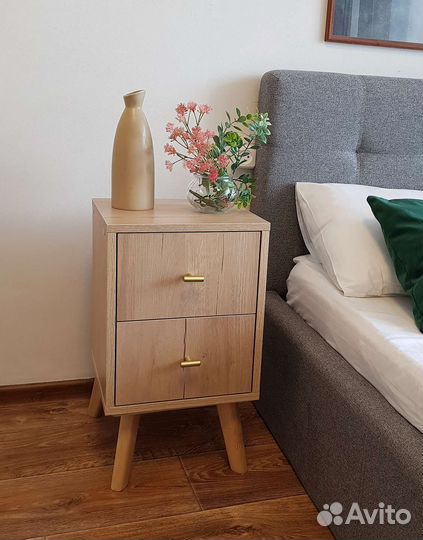 Тумба прикроватная