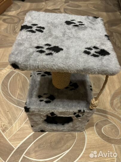Домик для котенка с когтеточкой новый