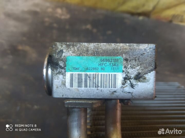 Радиатор кондиционера печки Renault Logan