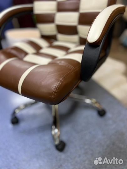 Компьютерное кресло