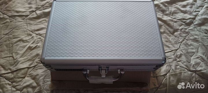 Портативный прибор для диагностики кожи лица