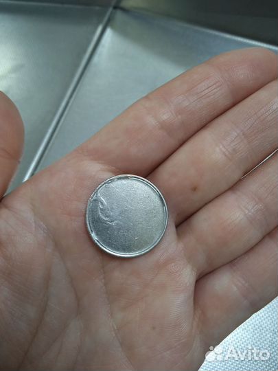 Монета, номинал 2 рубля с браком