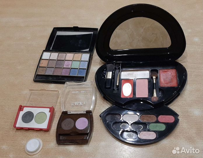 Наборы косметики советского времени