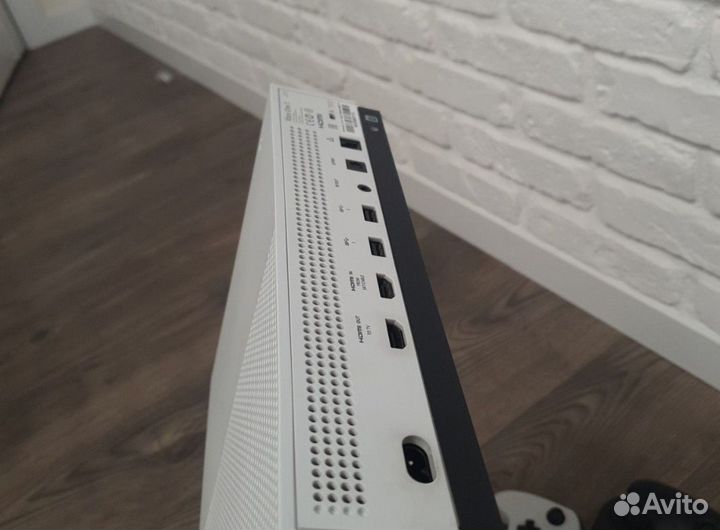 Xbox One S / + Игры