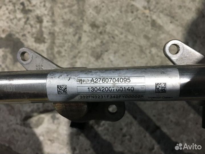 Топливная рампа правая Mercedes C-Class W204 M276