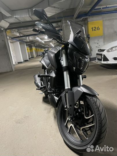 Баджадж Доминар 400