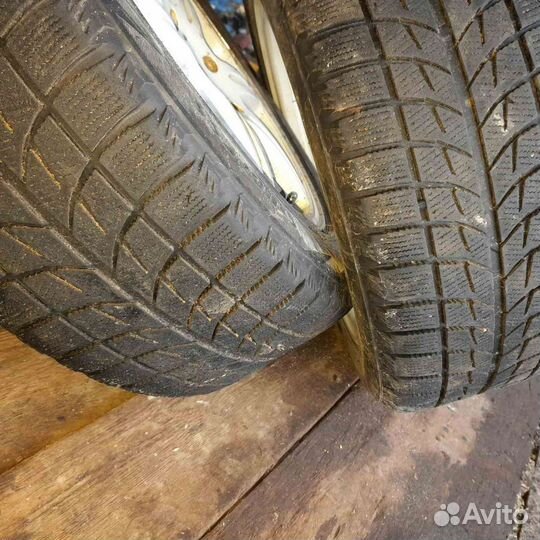 Bridgestone Blizzak Ice 205/55 R16