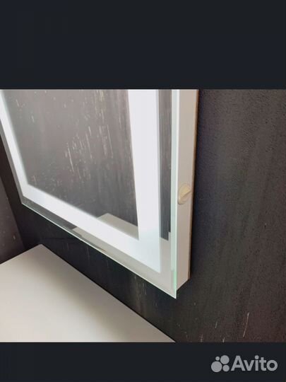 Зеркало с подсветкой