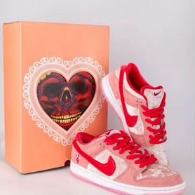 Nike Кроссовки Sb Dunk Strange Love 40 размер