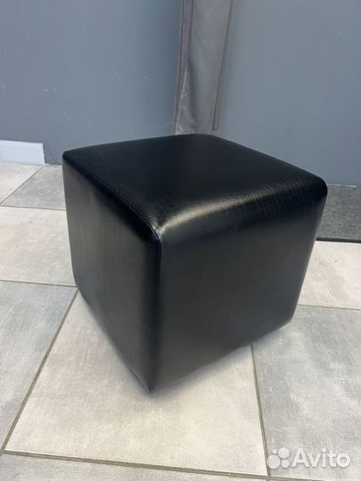 Пуфик в прихожую бу