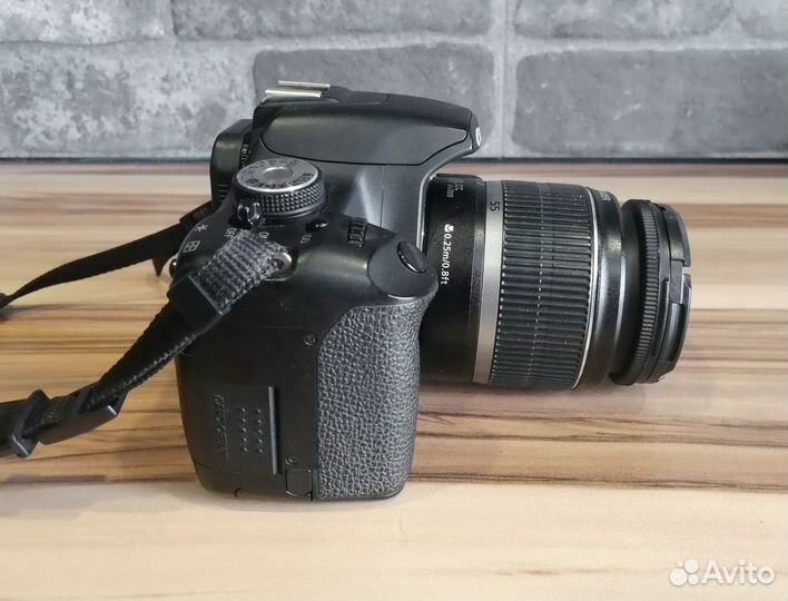 Зеркальный Canon EOS 500D