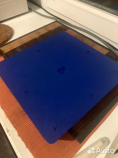 Игровая приставка ps4