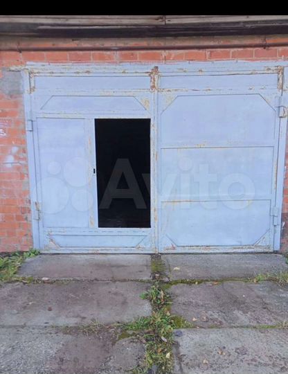 Гараж, > 30 м²