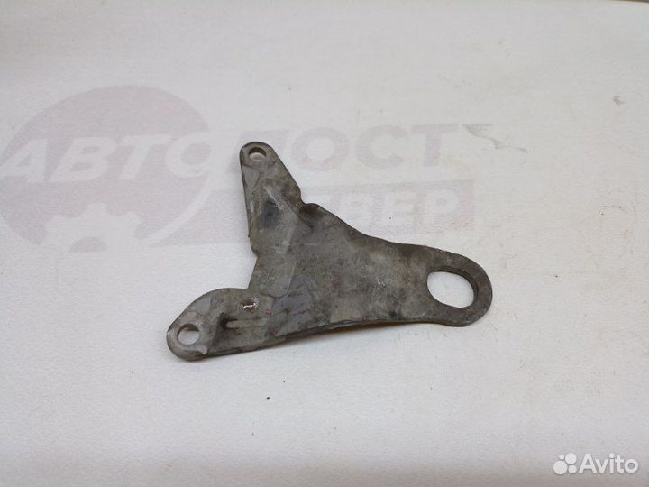 Кронштейн двигателя Volkswagen Jetta A6 cfna 2014