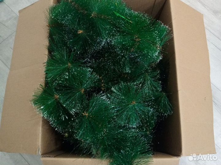 Елка искусственная