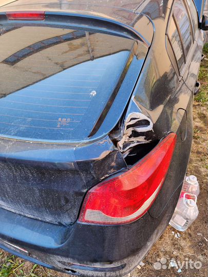 Chevrolet cruze крышка багажника