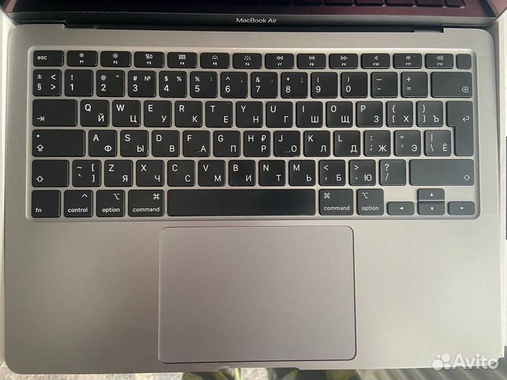 Macbook air 2020 intel i3