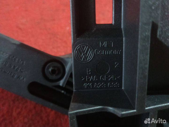 Ручка открывания капота passat б6