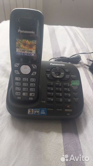 Цифровой беспроводной телефон с автоответчиком