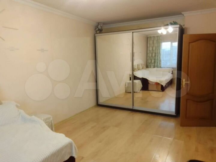 Комната 19 м² в 2-к., 15/16 эт.