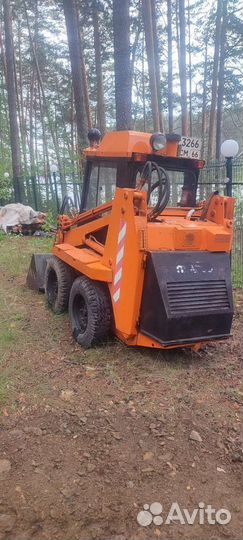 Мини-погрузчик Уралвагонзавод ПУМ-500, 2005