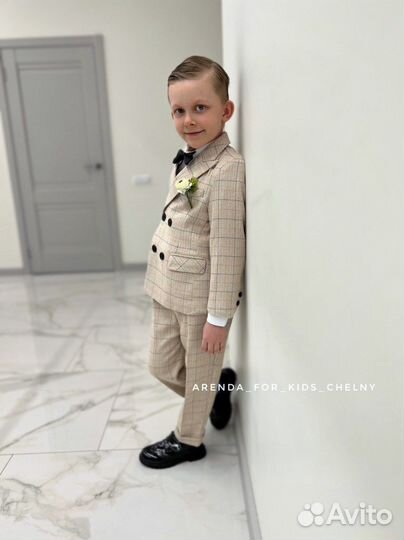 Костюм на выпускной для мальчика прокат/продажа