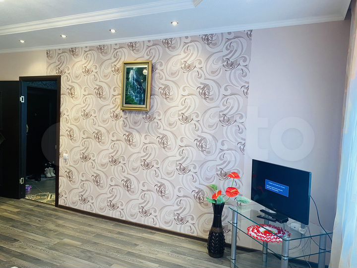 1-к. квартира, 42 м², 1/5 эт.