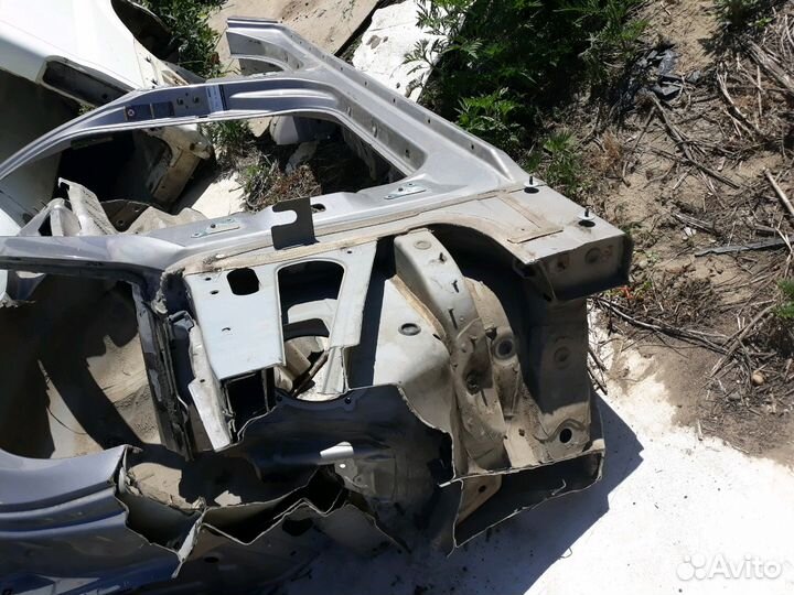 Порог левый на мерседес бенц 211