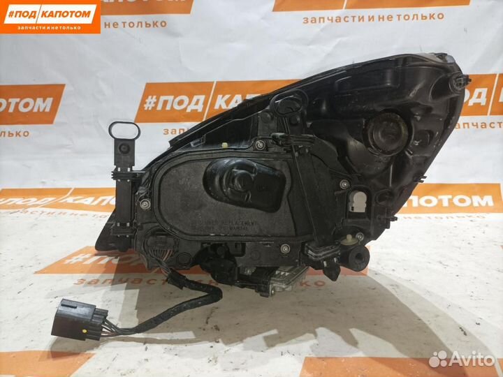 Фара Ксенон прав. Volvo S60 2 2013