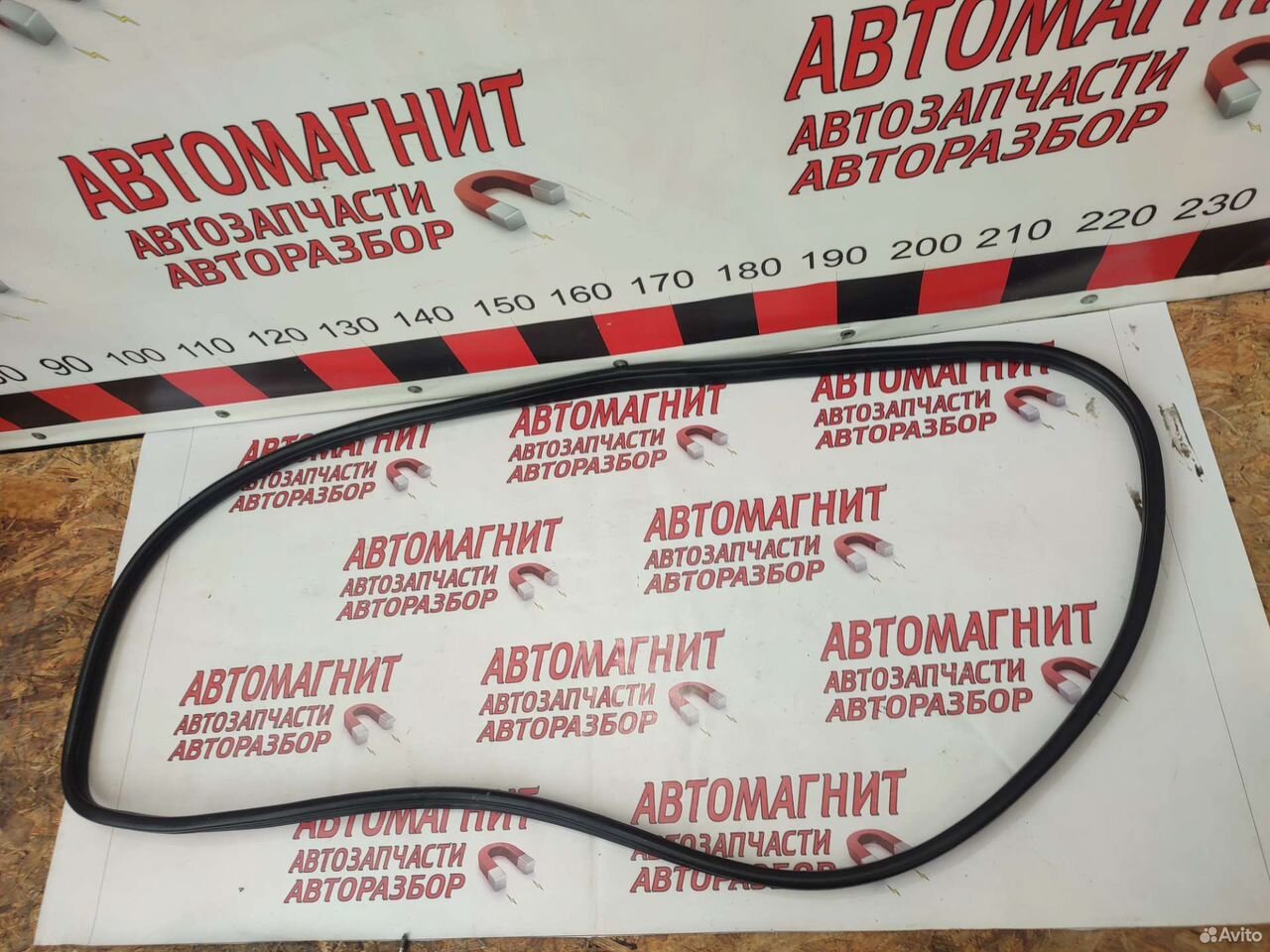 Уплотнитель двери передний правый Киа Сид 3 CD