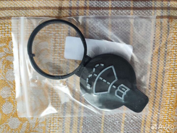 Крышка бачка омывателя Шевроле Круз