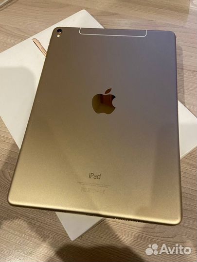 iPad pro 9.7 2016