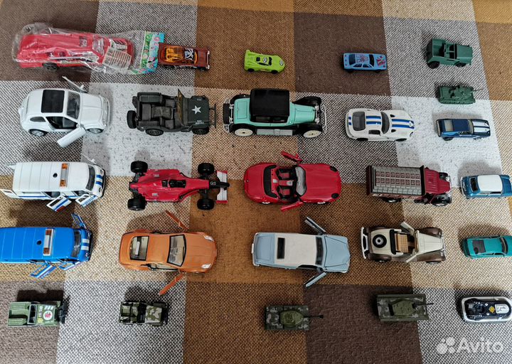 Машинки 26 штук