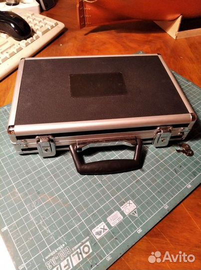 Небольшой кейс