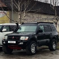 Mitsubishi Pajero 3.5 AT, 2000, 300 000 км, с пробегом, цена 900 000 руб.