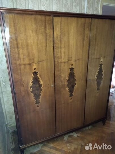 Винтажный шкаф Югославия антикварный