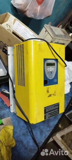 Hawker Life tech xfc 24 в 40 а Зарядное устройство