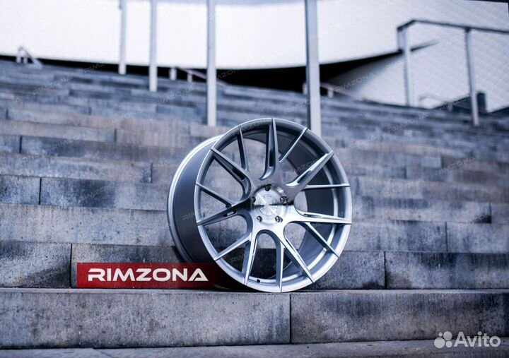 Кованые диски R21 на Audi Q5