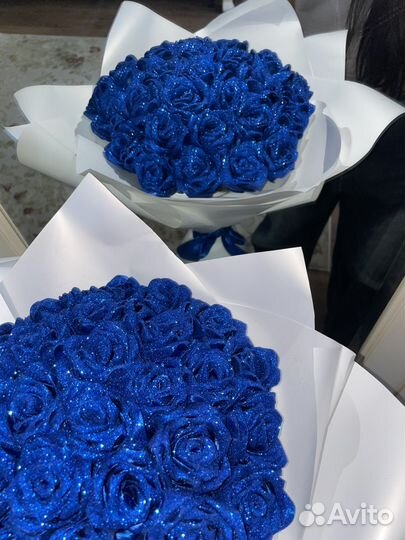 Блестящие розы